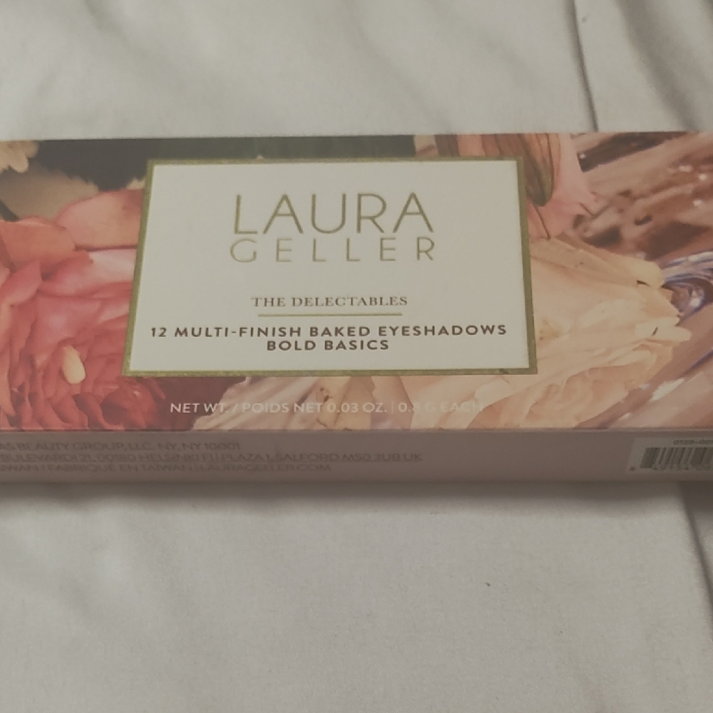 Laura Geller The Delectables 12 Multi-Finish Baked Eyeshadows